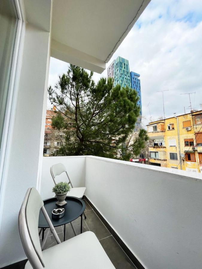 Aj Apartments, Hidden Gem In The Heart Of Тирана Екстериор снимка