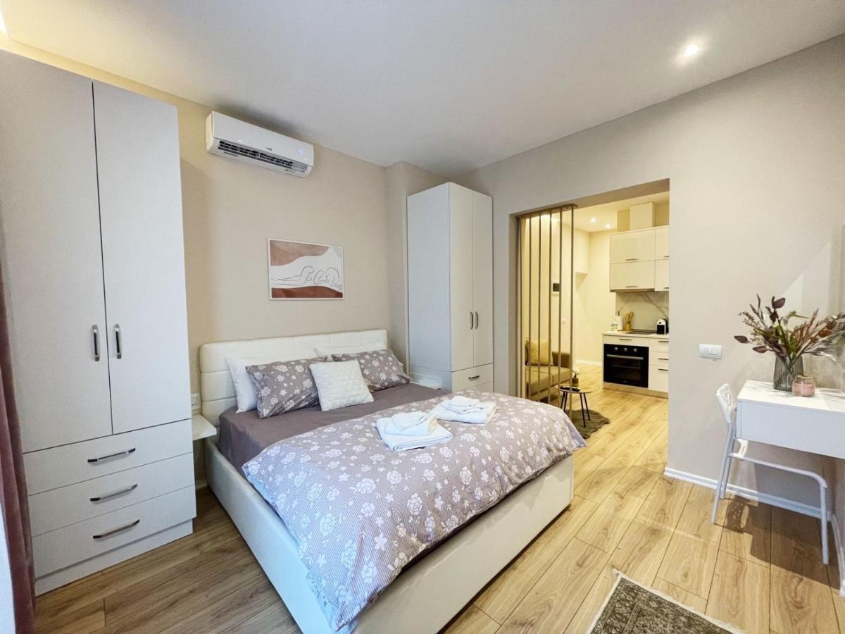 Aj Apartments, Hidden Gem In The Heart Of Тирана Екстериор снимка